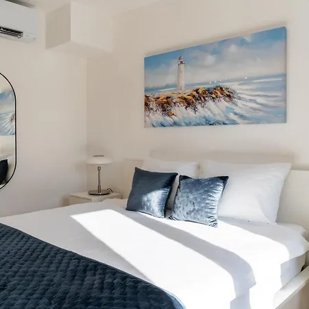 Pepper Penthouse - Luxurious Duplex Apartment, 50m From The Bacvice Sand Beach 아파트