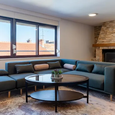 Pepper Penthouse - Luxurious Duplex Apartment, 50m From The Bacvice Sand Beach 스플리트