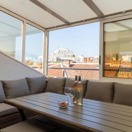 Pepper Penthouse - Luxurious Duplex Apartment, 50m From The Bacvice Sand Beach * 스플리트