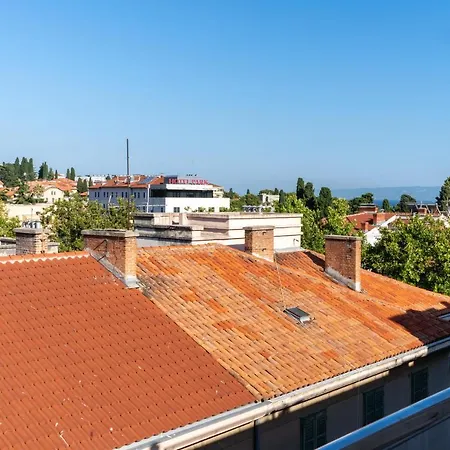 아파트 Pepper Penthouse - Luxurious Duplex Apartment, 50m From The Bacvice Sand Beach 스플리트