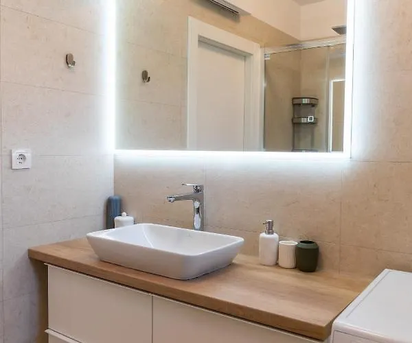 Pepper Penthouse - Luxurious Duplex Apartment, 50m From The Bacvice Sand Beach Appartamento