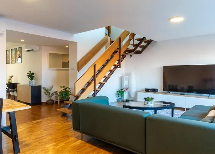 Appartamento Pepper Penthouse - Luxurious Duplex Apartment, 50m From The Bacvice Sand Beach