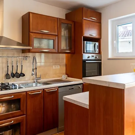 Pepper Penthouse - Luxurious Duplex Apartment, 50m From The Bacvice Sand Beach Апартаменты